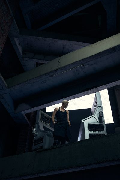 SIGNAL — artist / press, AAA06046