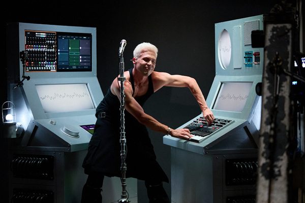 SIGNAL — performance, NAMM6287